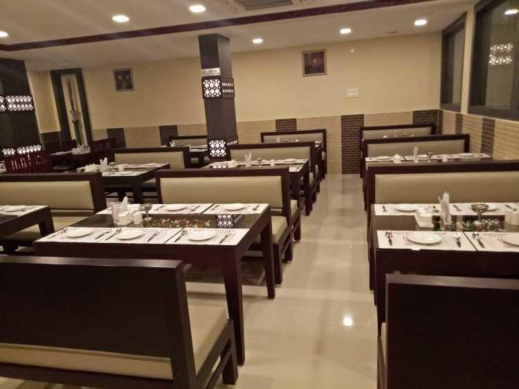 Отель Bright Palace Restaurant And Residency Шимога Экстерьер фото